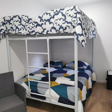 Locatif Gare Europe Souvenir לינה וארוחת בוקר